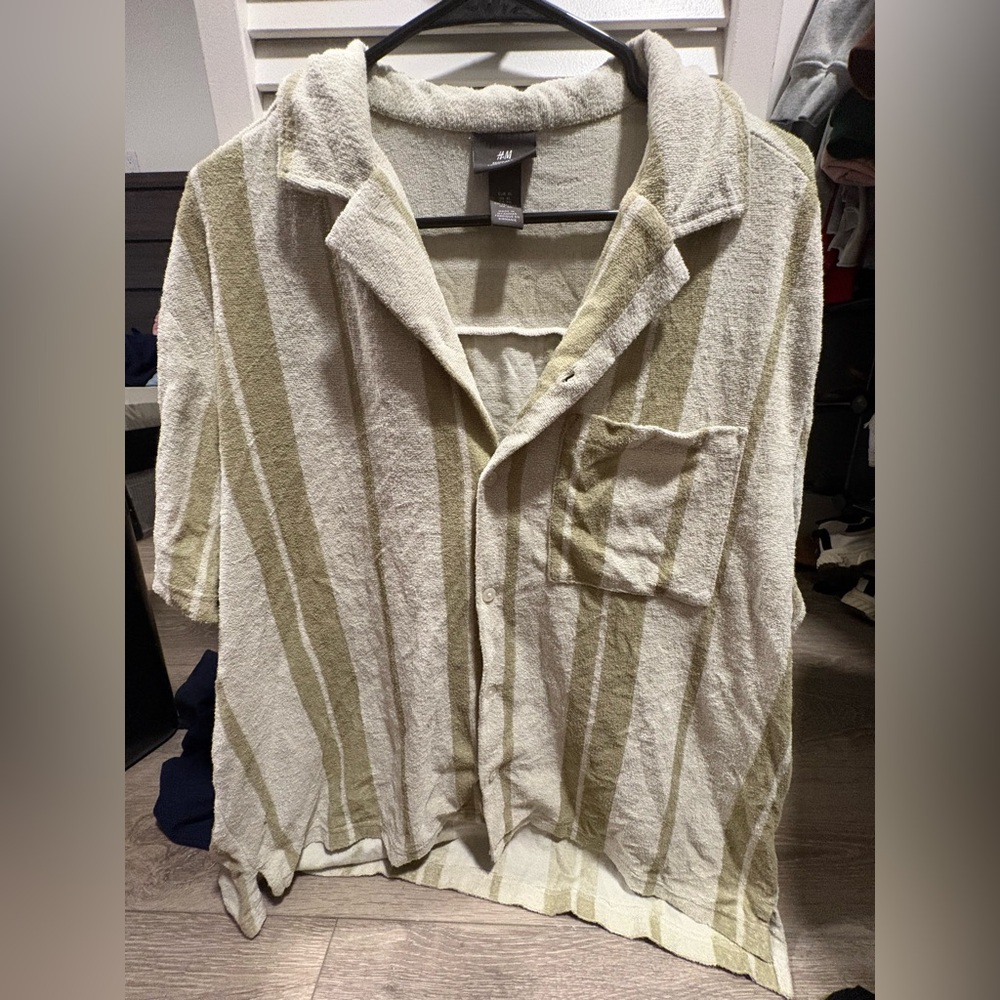 H&M Olive and Cream Textured Shirt